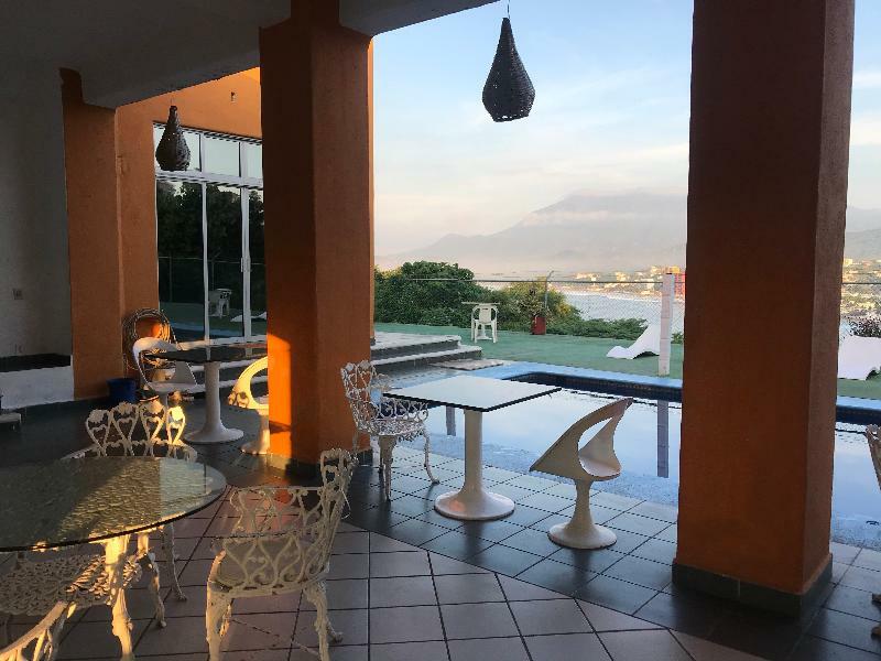 Casa Mexicana La Reyna مانزانيلو المظهر الخارجي الصورة
